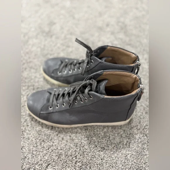 Men's Gianvito Rossi Black Leather High Top Sneakers Size EU 44 - Picture 4 of 8